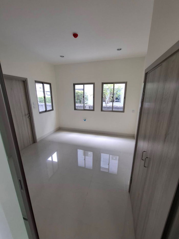 รูป ขายด่วน The Palm บางนา วงแหวน เฟส 2 บ้านใหม่ แปลงมุม 85.2 วา 315 ตรม ราคาถูกกว่าโครงการ - รูปที่ 4/17