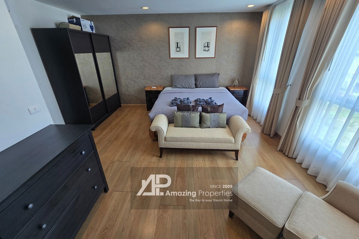 picture Good Deal! 2 bedroom condo near BTS Ekkamai - 8/12