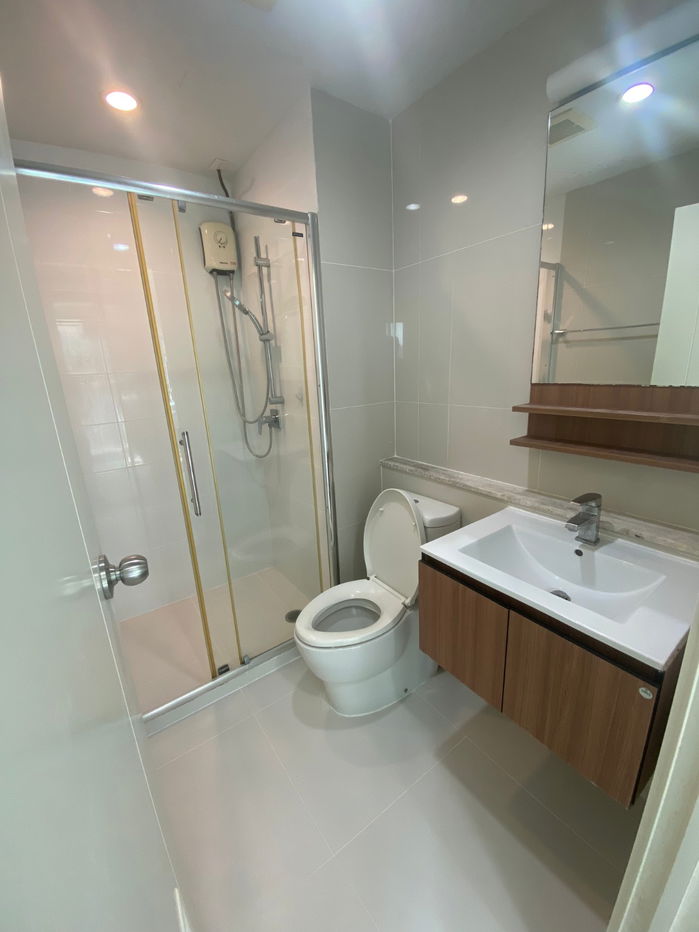 picture FUSE CHAN-SATHORN 21th Flr Pool View to let - 9/11