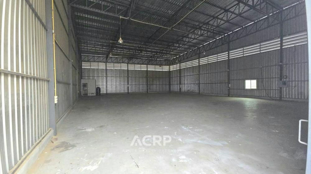 รูป ให้เช่าโกดัง  ติดถนนเทพารักษ์ กม. 11 บางพลี สมุทรปราการ  - รูปที่ 7/8