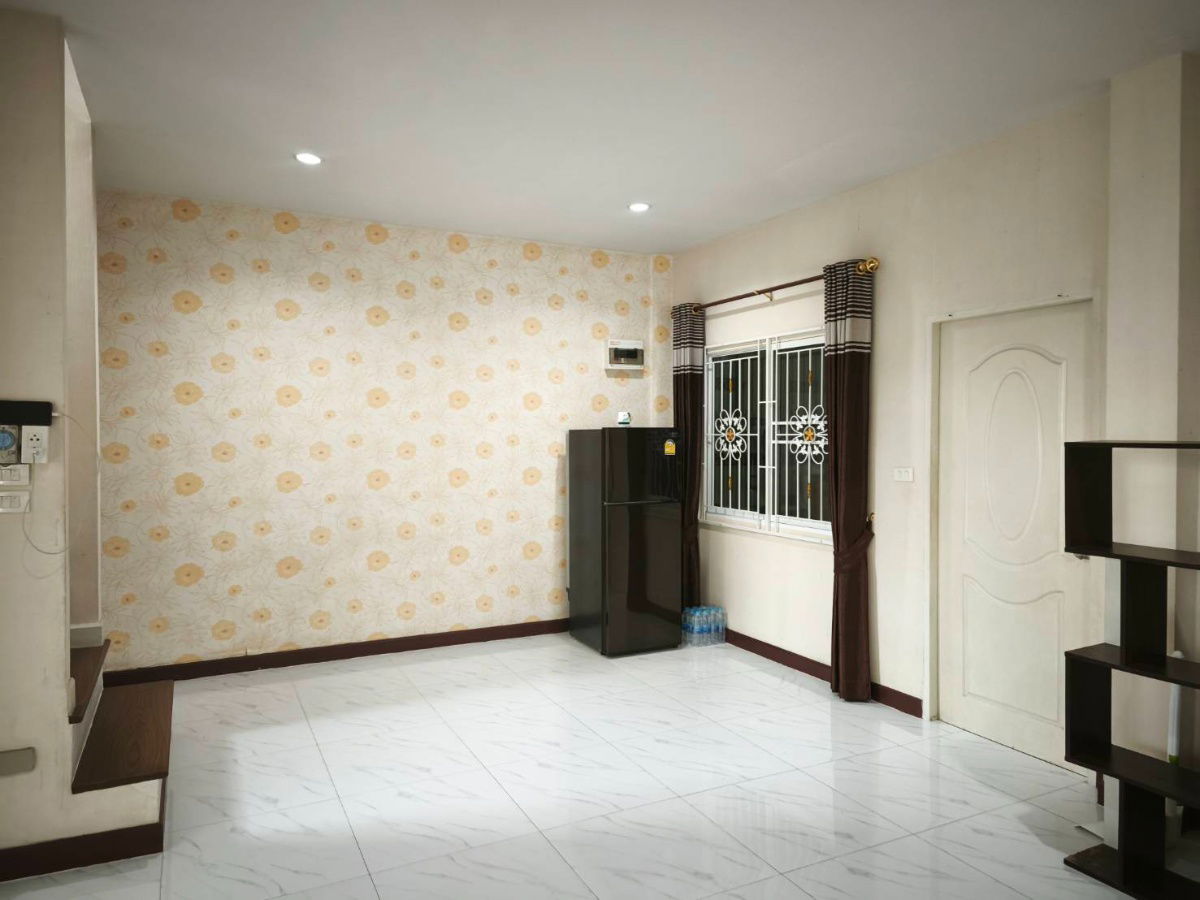 picture Project: The Town Permsin 1 Corner 2-Storey Townhome, South-facing (Good Feng Shui) - 9/12