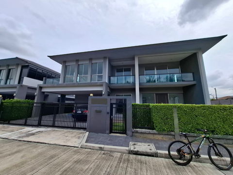 ขายด่วน The Palm บางนา วงแหวน เฟส 2 บ้านใหม่ แปลงมุม 85.2 วา 315 ตรม ราคาถูกกว่าโครงการ