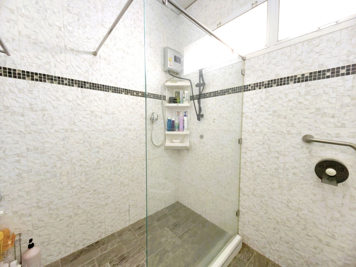 รูป ทาวน์โฮม 2 ชั้น 39 ตร.ว. ทำเลดี เดินทางสะดวก ใกล้แฟชั่นไอส์แลนด์   - รูปที่ 18/29
