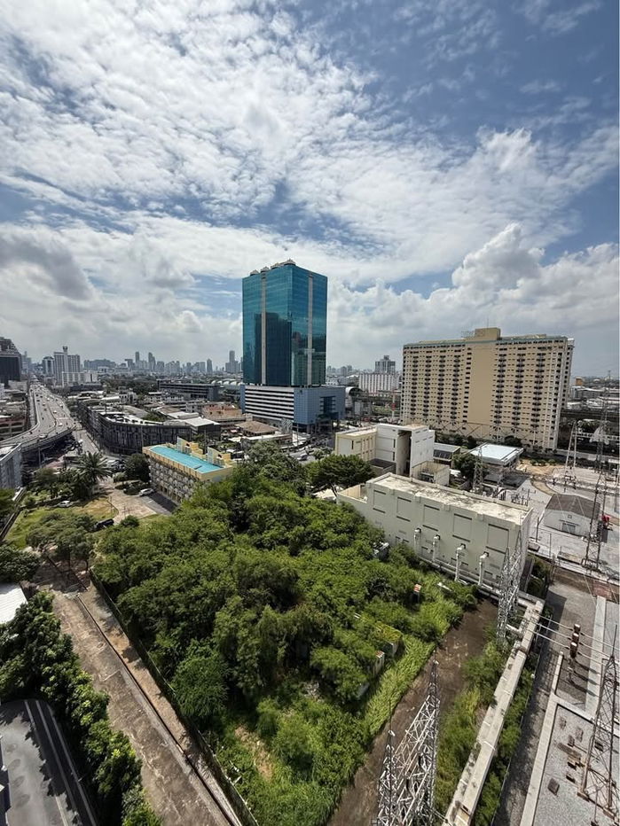 picture Airport link ramkhamhaeng 300 m. Price  14,500 Baht Condo THE TREE Pattanakarn - Ekkamai ( Rental ) - 7/10