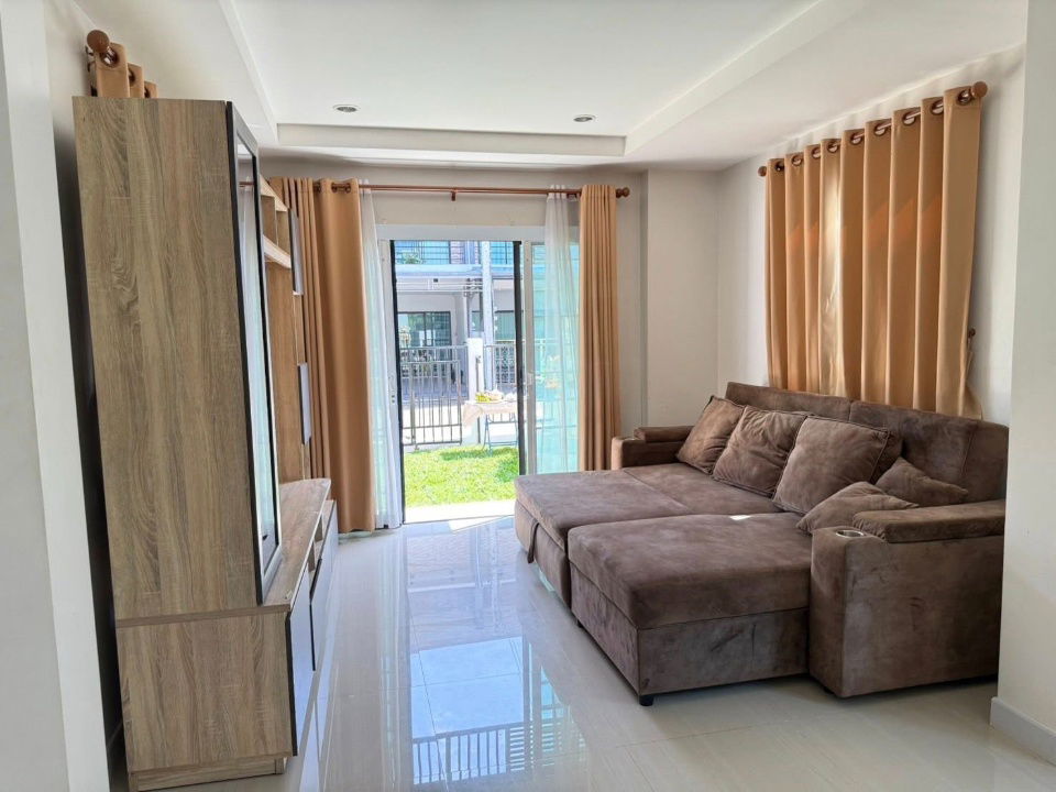 picture Townhome for rent in the B Home Sansai project, only 10 minutes from Meta Mall . Small pets are allowed.- RW006843 - 5/27