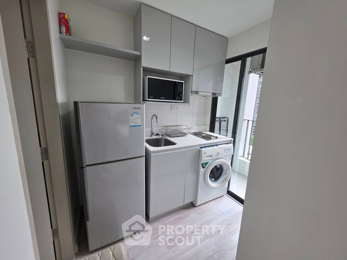 picture Studio Condo at Ideo Mobi Sathorn near BTS Krung Thon Buri (ID 2280856) - 5/6