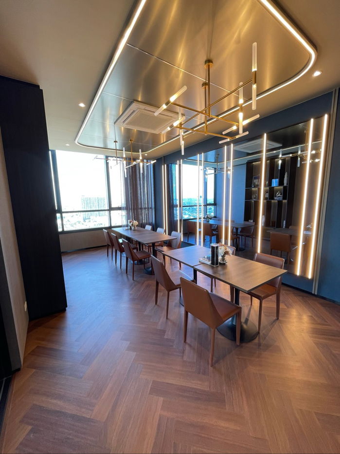 picture 🚆 0 meters from BTS Sai Luat – Step out of the condo and hop on the train right away! - 16/20