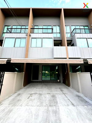 Townhouses for rent : For Rent Townhouse/Townhome  , Baan Klang Muang Rama 9-New Krungthep Kreetha , Thap Chang , Saphan Sung , Bangkok , CX-128249 ✅ Live chat with us ADD LINE @connexproperty ✅ 