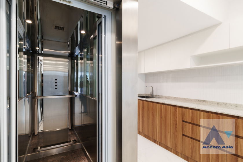 picture 🔼🔽 AccomA 📩 Modern 3.5-Storey Home with Indoor Rooftop – Perfect for Living or Home Office - Near BTS (1715007) - 7/20
