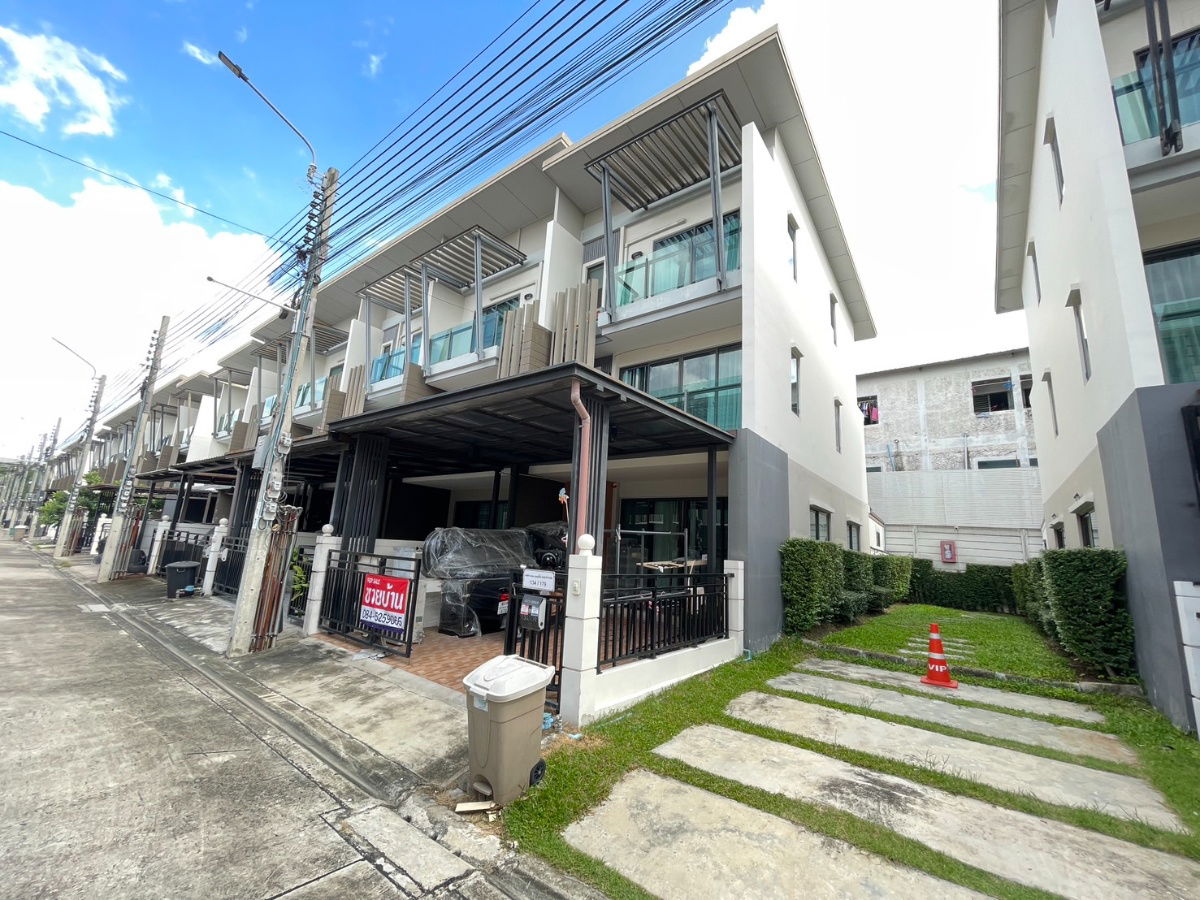 รูป ด่วน! ทาวน์เฮ้าส์ 3 ชั้น 3 ห้องน้ำ 3 ห้องนอน 170 ตารางเมตร - รูปที่ 2/15