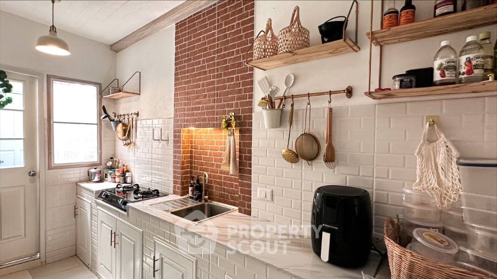 picture 5-BR House in Wat Chalo (ID 1061919) - 7/17