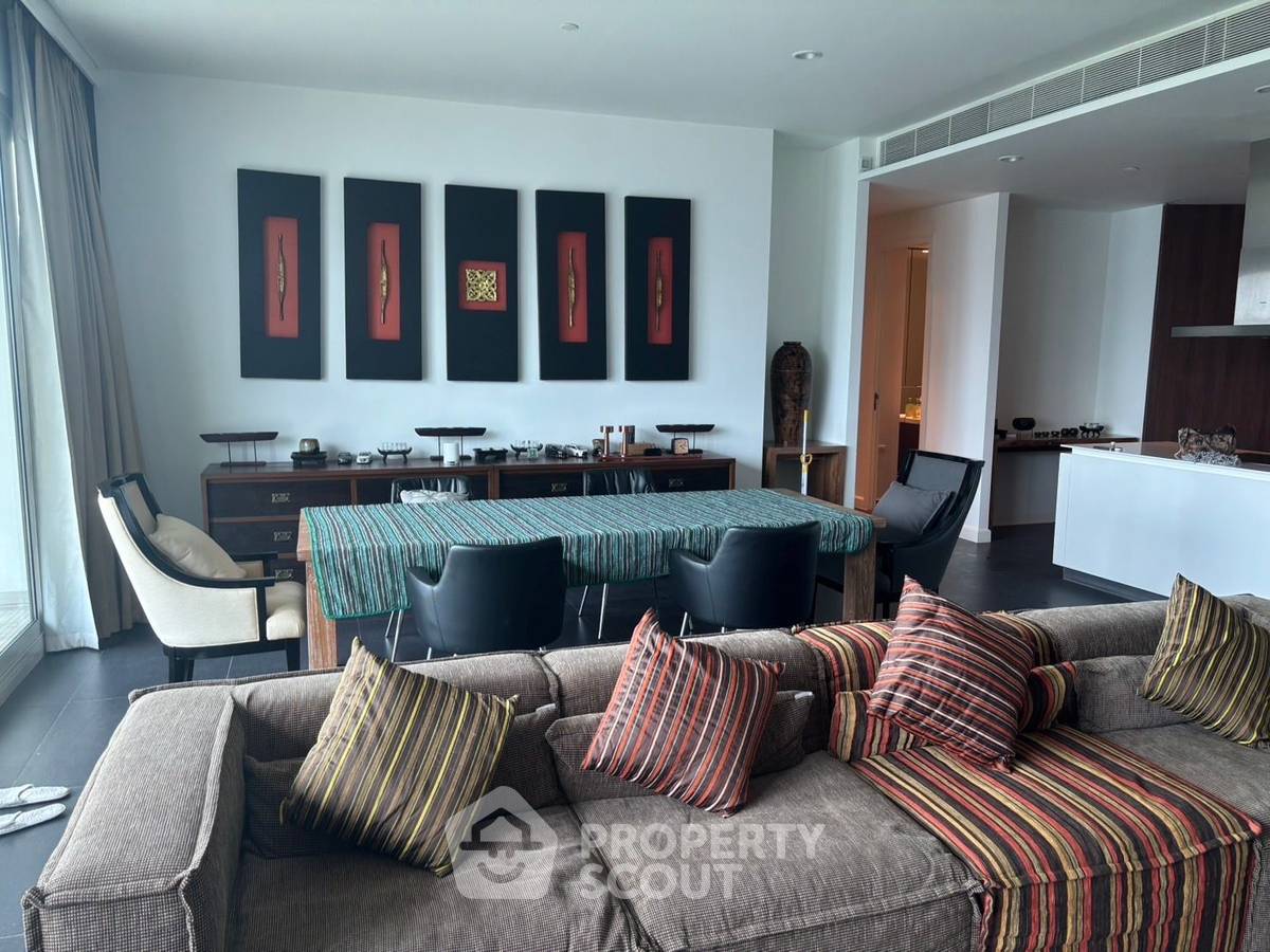 picture 3-BR Condo at 185 Rajadamri near BTS Ratchadamri (ID 2277799) - 1/9