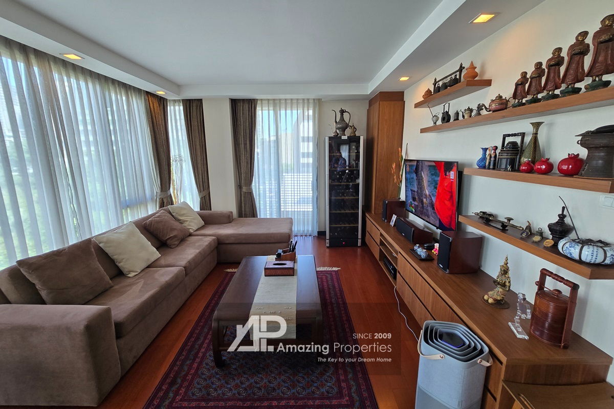 รูป MUST SEE! 2 Bedroom Condo for sale near BTS Ploenchit - รูปที่ 1/11