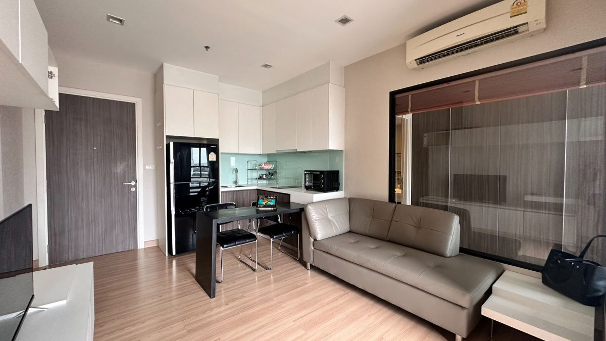 รูป Urbano Absolute | ให้เช่า 1 ห้องนอน สภาพดี ตกแต่งเรียบร้อย ชั้นสูงมาก วิวแม่น้ำ ราคาดี - รูปที่ 3/14