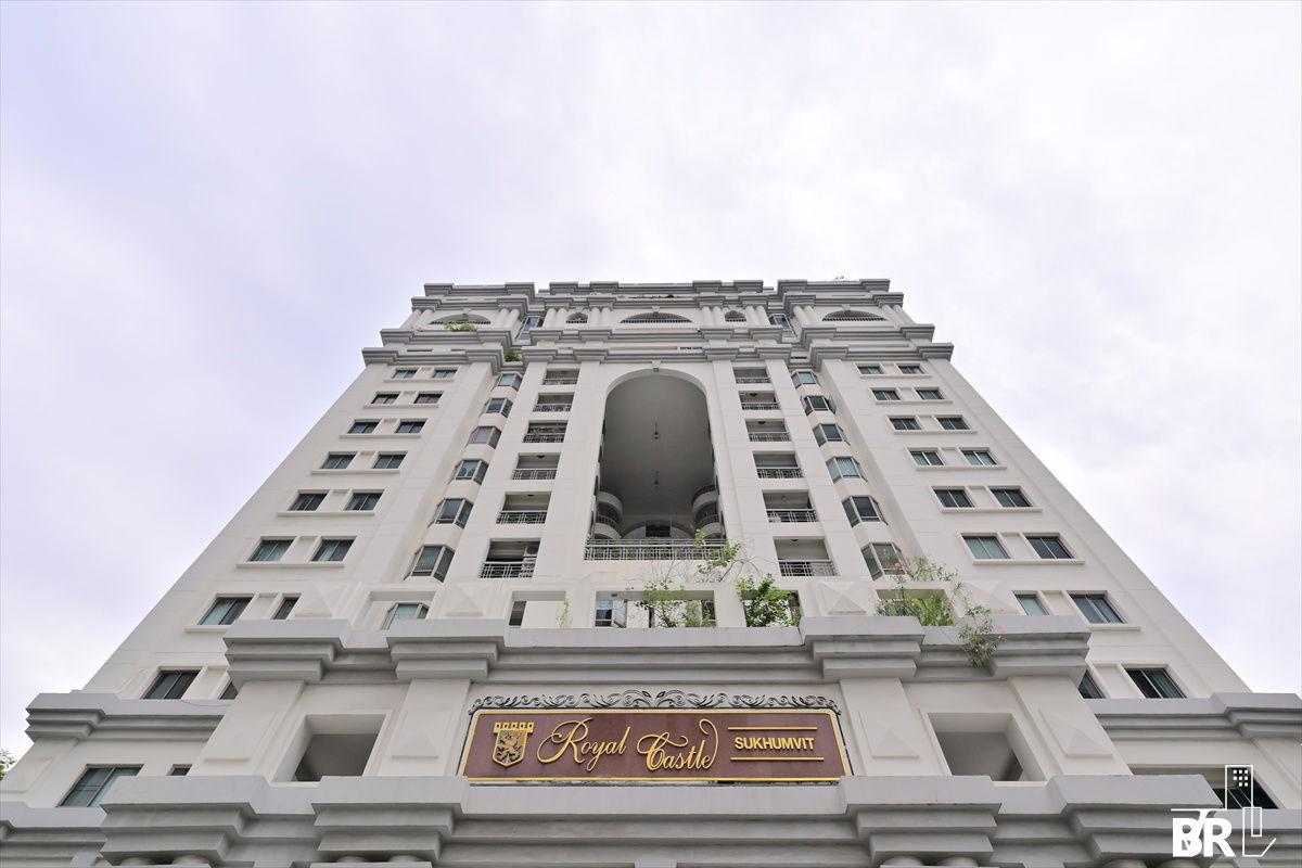 picture Royal Castle Sukhumvit 🌟 Spacious & Beautifully Designed Unit 🌟 Near BTS Thonglo - 5/7