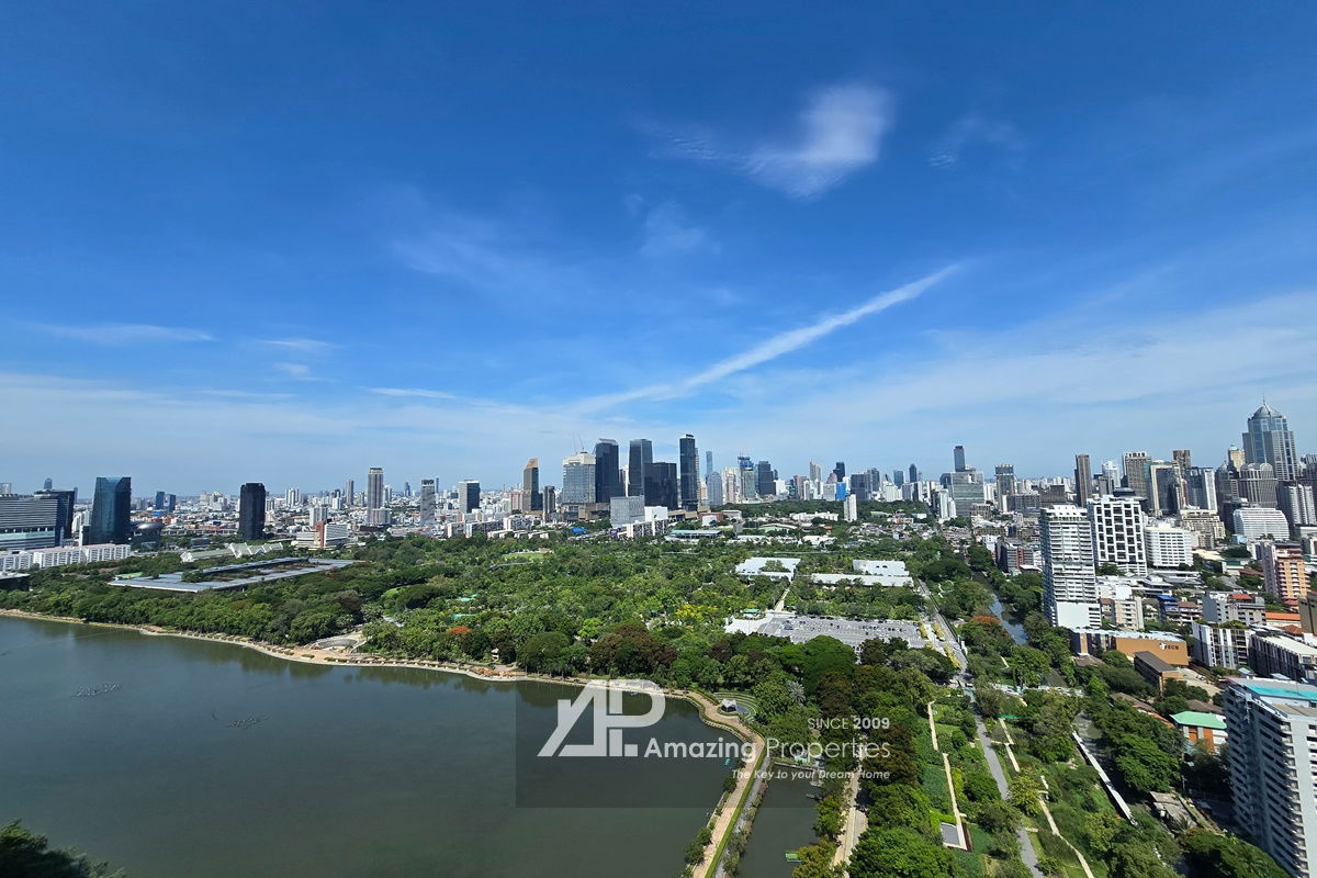 รูป Asoke Penthouse with Benchakitti Park Views - รูปที่ 4/14