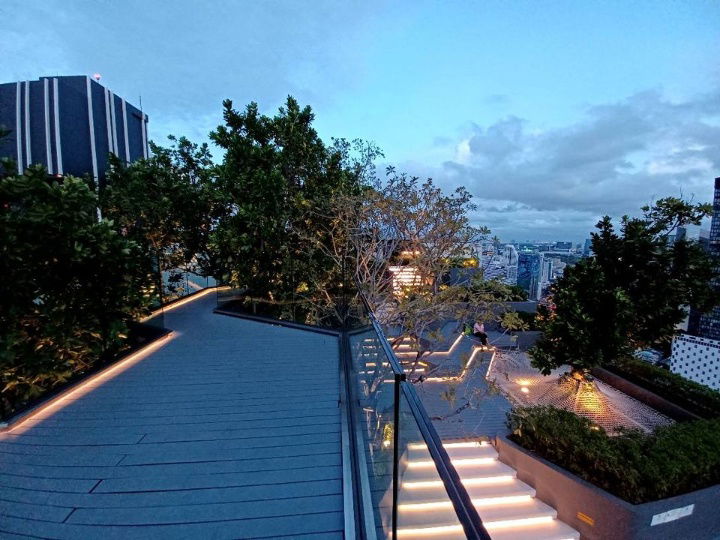 picture Condo for rent: Life One Wireless - 14/18