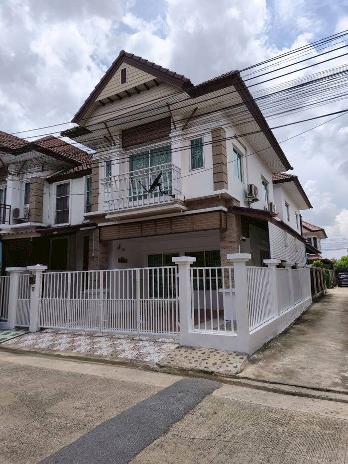picture Project: The Town Permsin 1 Corner 2-Storey Townhome, South-facing (Good Feng Shui) - 12/12