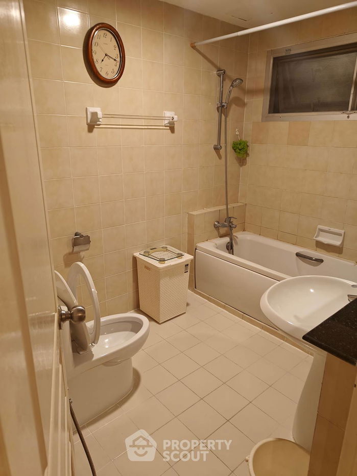 picture 2-BR Condo at The Waterford Diamond Tower Sukhumvit near BTS Phrom Phong (ID 2245498) - 6/9
