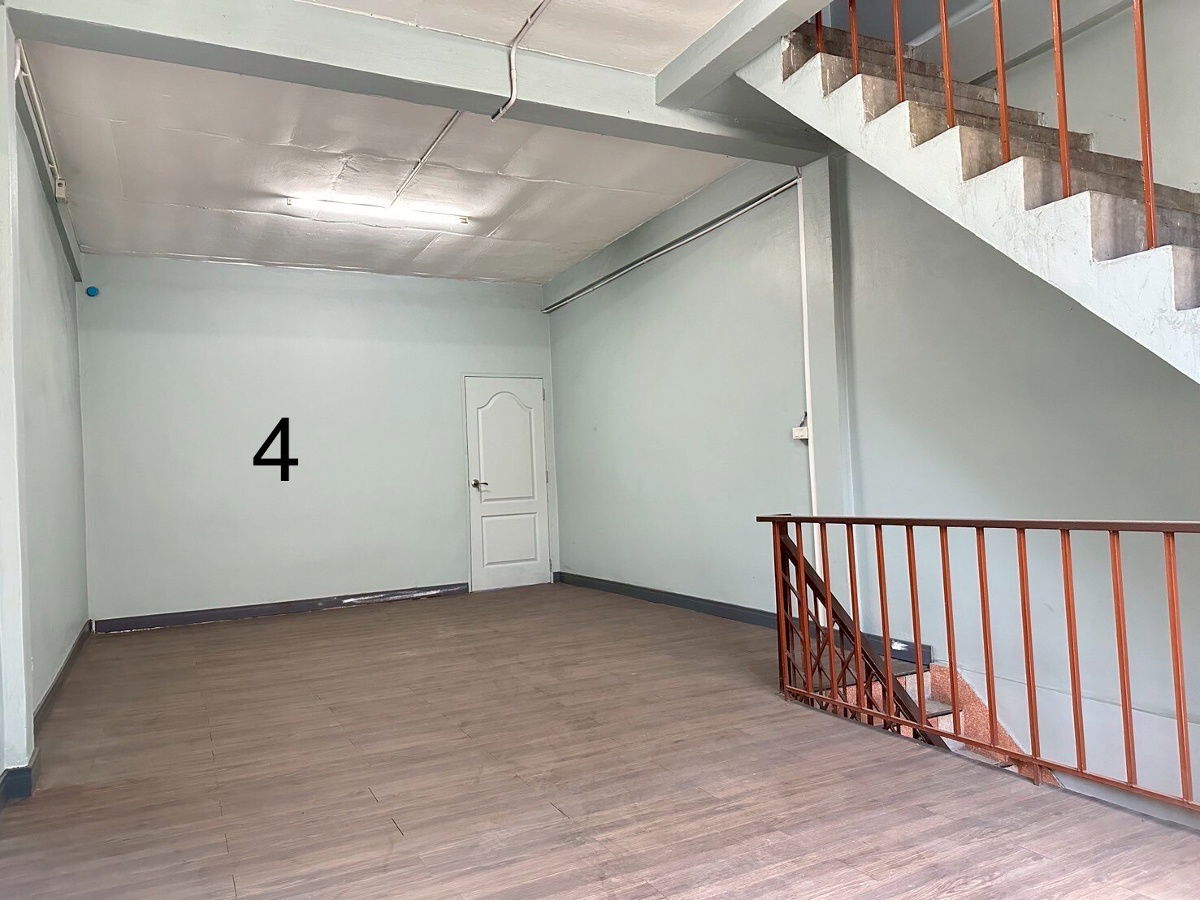 รูป  ให้เช่าอาคารพาณิชย์ 4.5 ชั้น ย่านบางนา ติดถนนใหญ่ พื้นที่ 21 ตรว, 440 ตรม. เหมาะทำธุรกิจ - รูปที่ 6/10