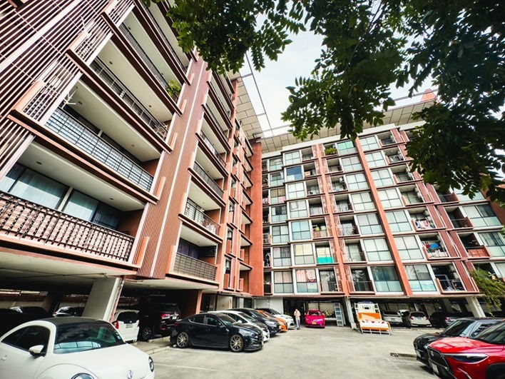 picture Sale – I-Zen Condominium, Lat Phrao 71 (Nak Niwat Rd., Soi Nak Niwat 45) - 13/15