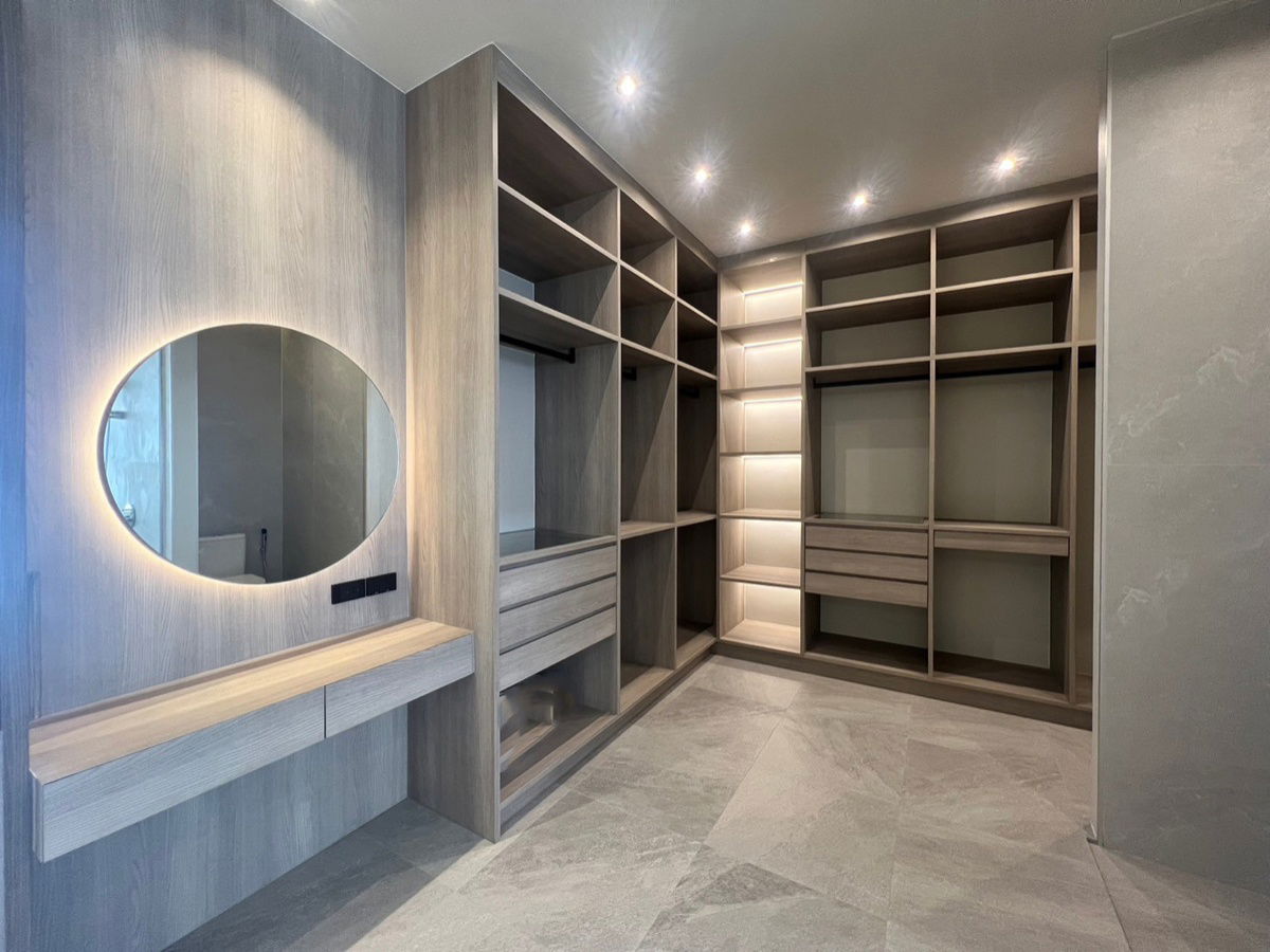 รูป SALE/RENT บ้านเดี่ยว Modern ถนนสุขุมวิท 71 มีสระว่ายน้ำ ลิฟท์แก้ว 4 นอน - รูปที่ 12/13