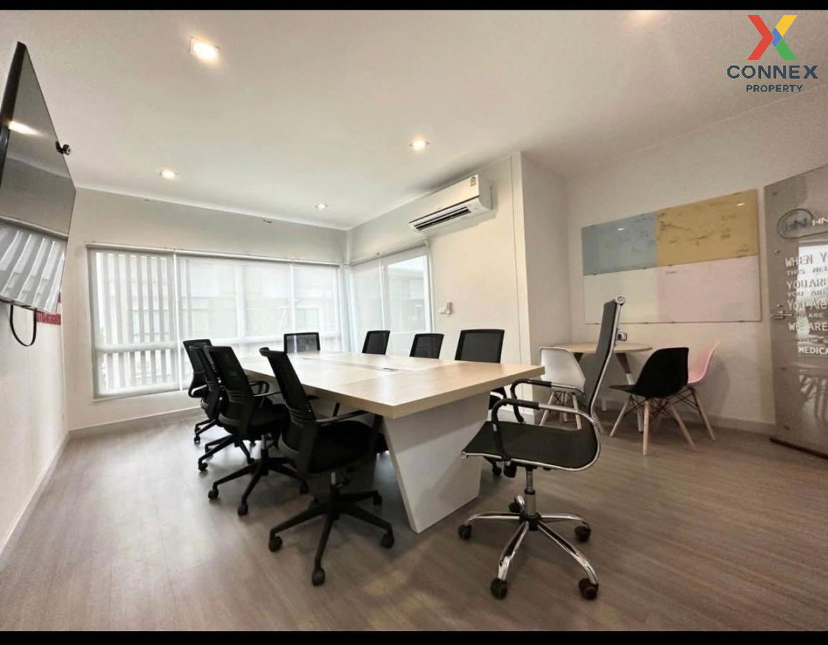 picture For Rent Townhouse/Townhome  , Sammakorn Avenue Ramintra-Wongwaen , Tha Raeng , Bang Khen , Bangkok , CX-129100 ✅ Live chat with us ADD LINE @connexproperty ✅  - 2/9