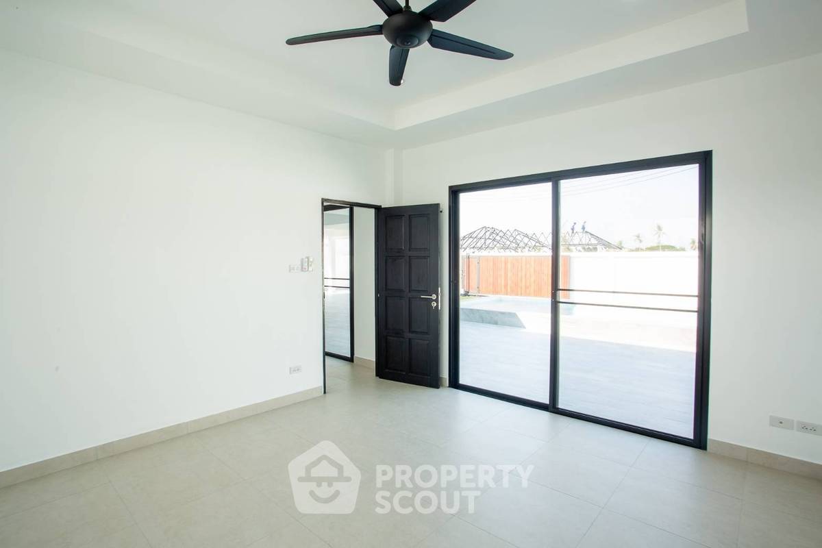 รูป วิลล่า 3-ห้องนอน ใน วังก์พง (ID 1299863) - รูปที่ 8/12