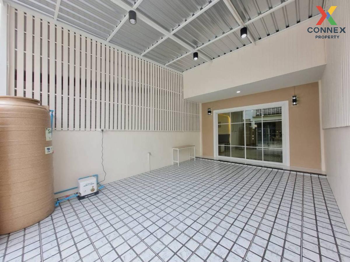 รูป ขายทาวน์เฮ้าส์/ทาวน์โฮม  บ้านบัวทอง 1 รีโนเวทใหม่ MRT-คลองบางไผ่ บางรักพัฒนา บางบัวทอง นนทบุรี CX-128945 ✅ ทักไลน์ @connexproperty ตอบทันที ทีมงานมืออาชีพ ✅  - รูปที่ 2/12