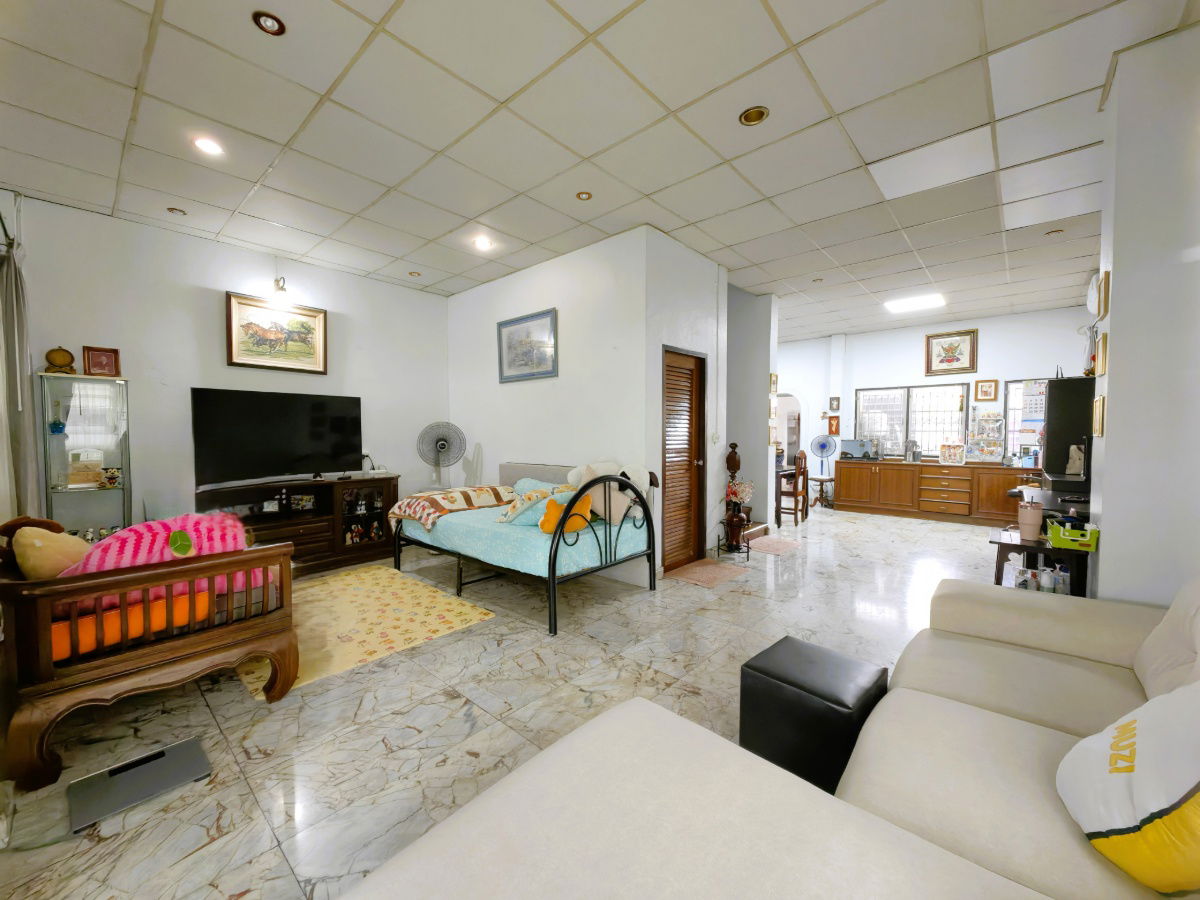 รูป ทาวน์โฮม 2 ชั้น 39 ตร.ว. ทำเลดี เดินทางสะดวก ใกล้แฟชั่นไอส์แลนด์   - รูปที่ 6/29