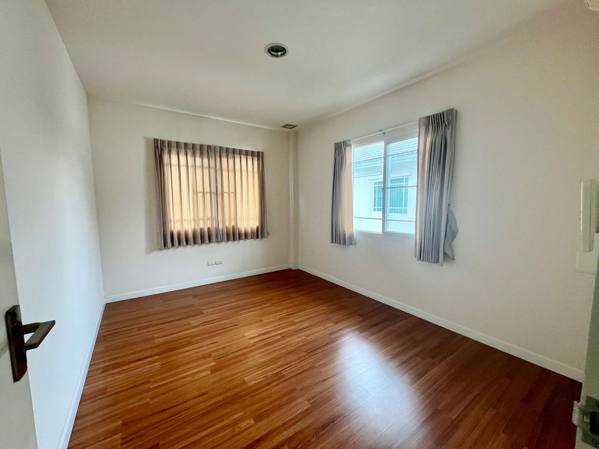 รูป 🏡 ขายด่วน ราคาพิเศษ บ้านเดี่ยว 2 ชั้น Mantana Rama 9 – Srinakarin ✨ บ้านสวยพร้อมอยู่ ทำเลศักยภาพ ใกล้สิ่งอำนวยความสะดวก - รูปที่ 14/23
