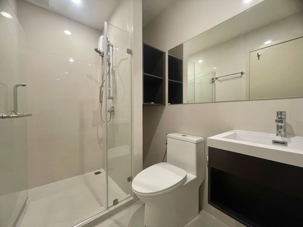 รูป 🌆 ให้เช่า Nue Noble Ratchada – Lat Phrao | ใกล้ MRT ลาดพร้าว | ชั้นสูง วิวเมือง พร้อมอยู่ @90condo 🌃 - รูปที่ 5/8