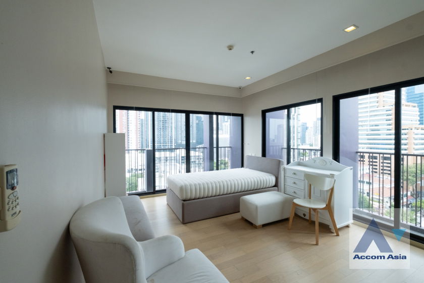 picture 🔼🔽 AccomA 📩 Modern corner unit with city views at Noble Reveal (AA33082) - 12/18