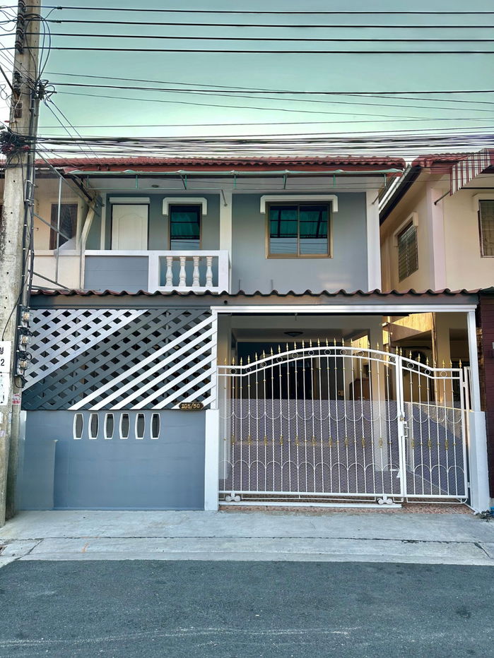 รูป ขายบ้านแฝด 2 ชั้น หมู่บ้านสมชายพัฒนาบางกรวย เนื่อที่ 22 ตร.วา 3 ห้องนอน 2 ห้องน้ำ 1 ห้องอเนกประสงค์ - รูปที่ 1/11