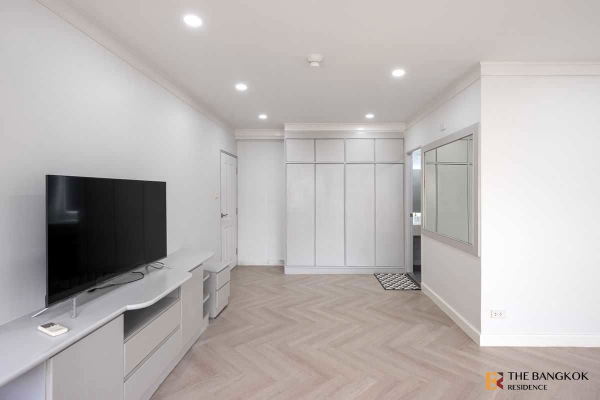 รูป Saranjai Mansion,Newly renovated stylish unit near BTS Nana - รูปที่ 13/18
