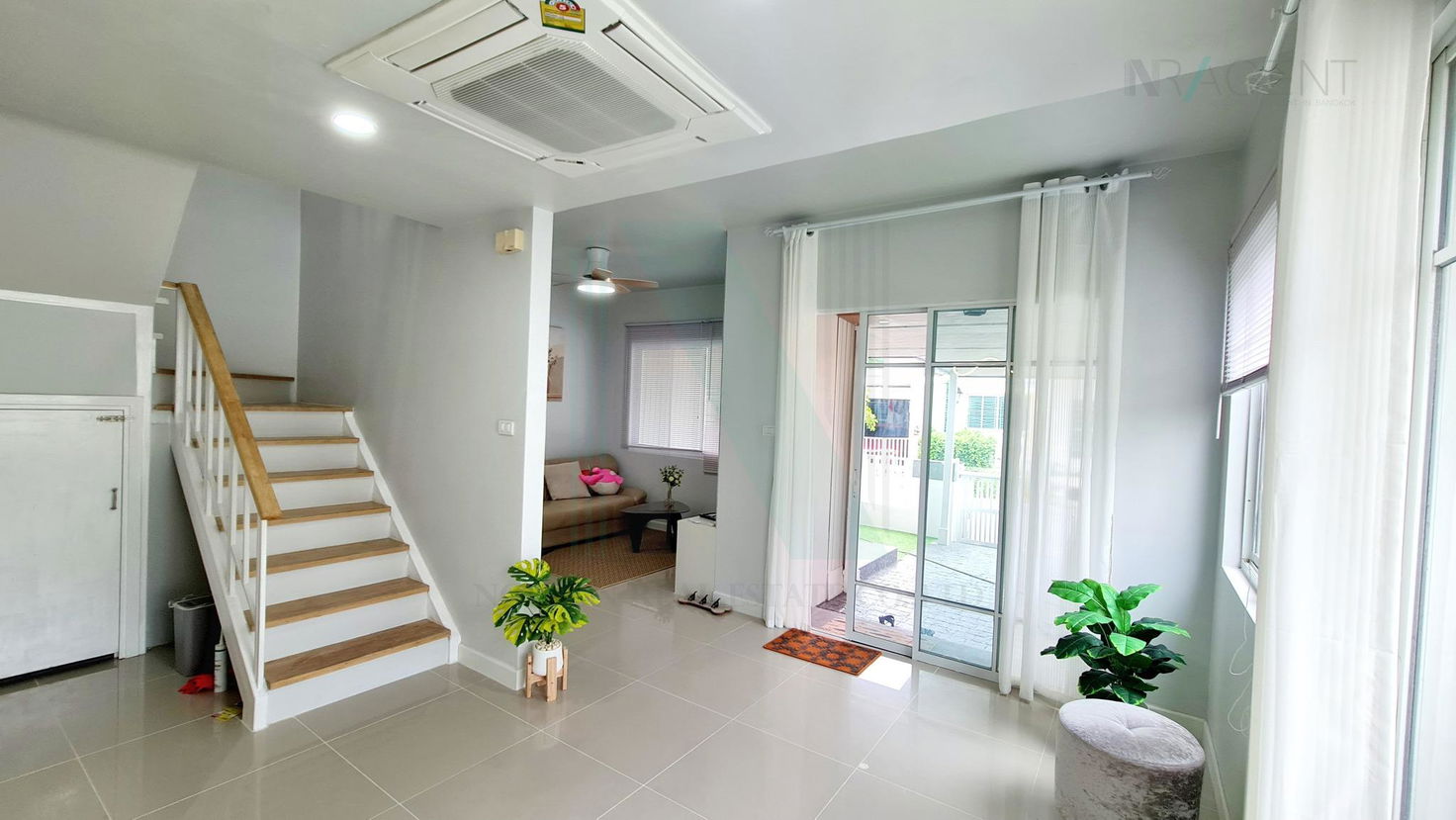 รูป 📌 ขายบ้านแฝด โครงการ เดอะ วิลเลจ บางนา กม.10 2 ชั้น 3 ห้องนอน 2 ห้องน้ำ - รูปที่ 5/8