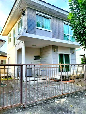เช่าบ้านเดี่ยว วิทยาลัยเทคนิคกาญจนาภิเษกมหานคร : ตลาดมีนบุรี 1 2.4 กม. 2 น้ำ ให้เช่าบ้านเดี่ยว 2 ชั้น วิวสวน ฟอร์ครบ ม.เกษมบัณฑิต ร่มเกล้า 1.7 กม. 3 นอน ถ.รามคำแหง ร่มเกล้า แยก-ลาดบัวขาว