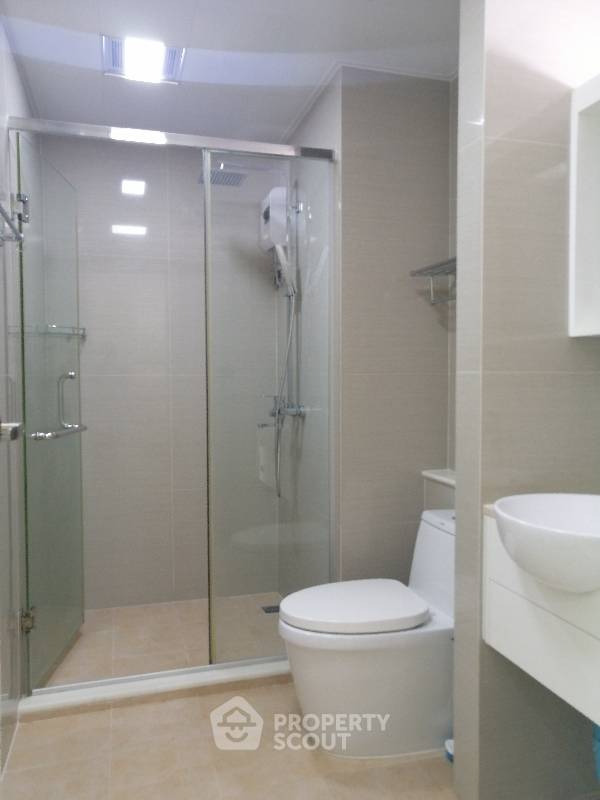 picture 1-BR Condo at T.c. Green Rama 9 near MRT Phra Ram 9 (ID 607482) - 15/24