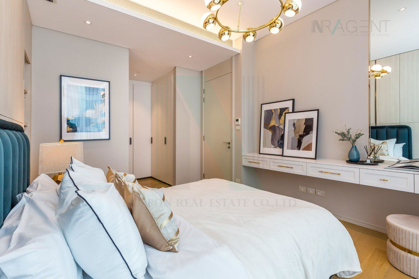 picture For rent condo BAAN SINDHORN Building 1, Floor 7,2 bed room, Room size 161 sqm - 5/8