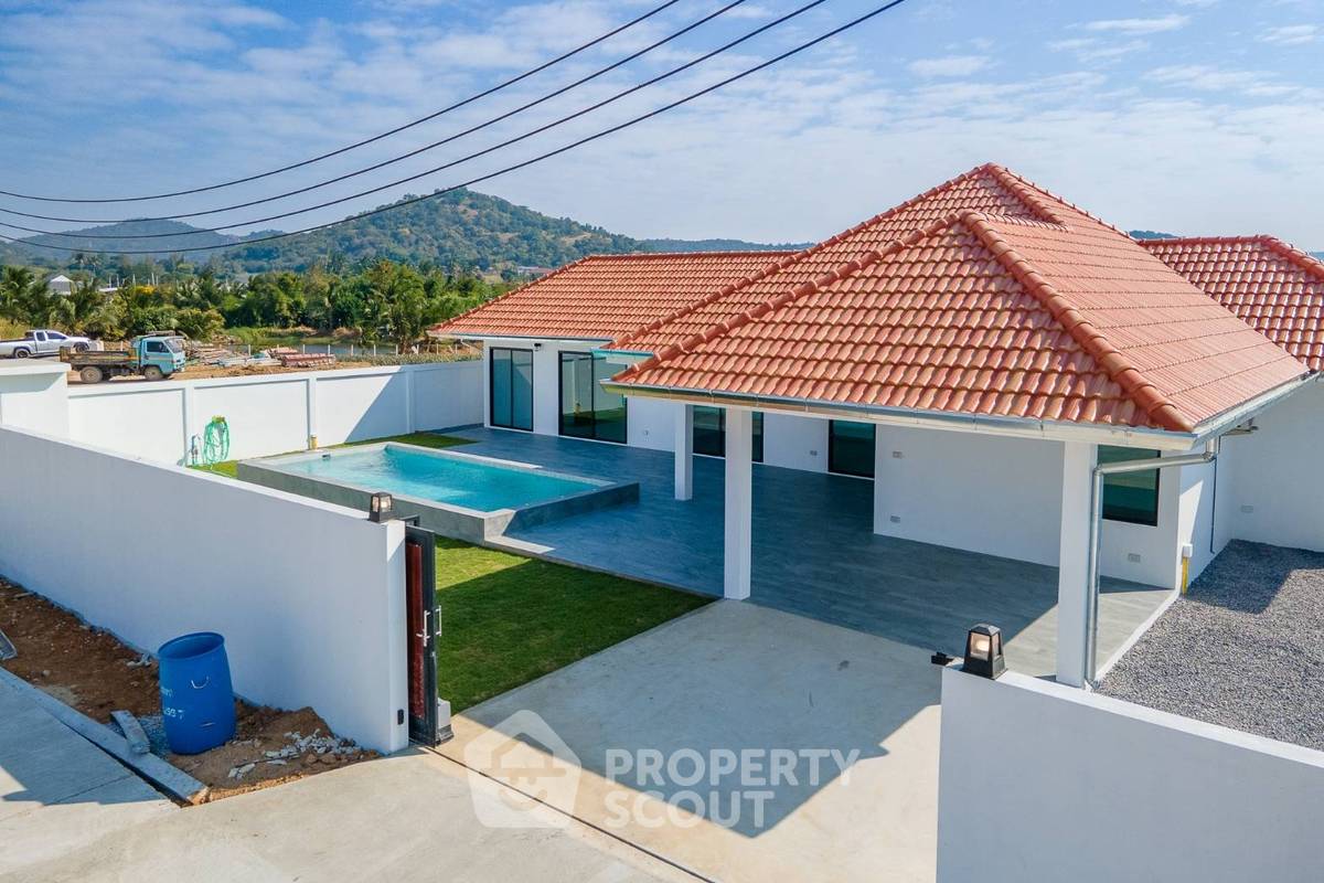 รูป วิลล่า 3-ห้องนอน ใน วังก์พง (ID 1299863) - รูปที่ 3/12