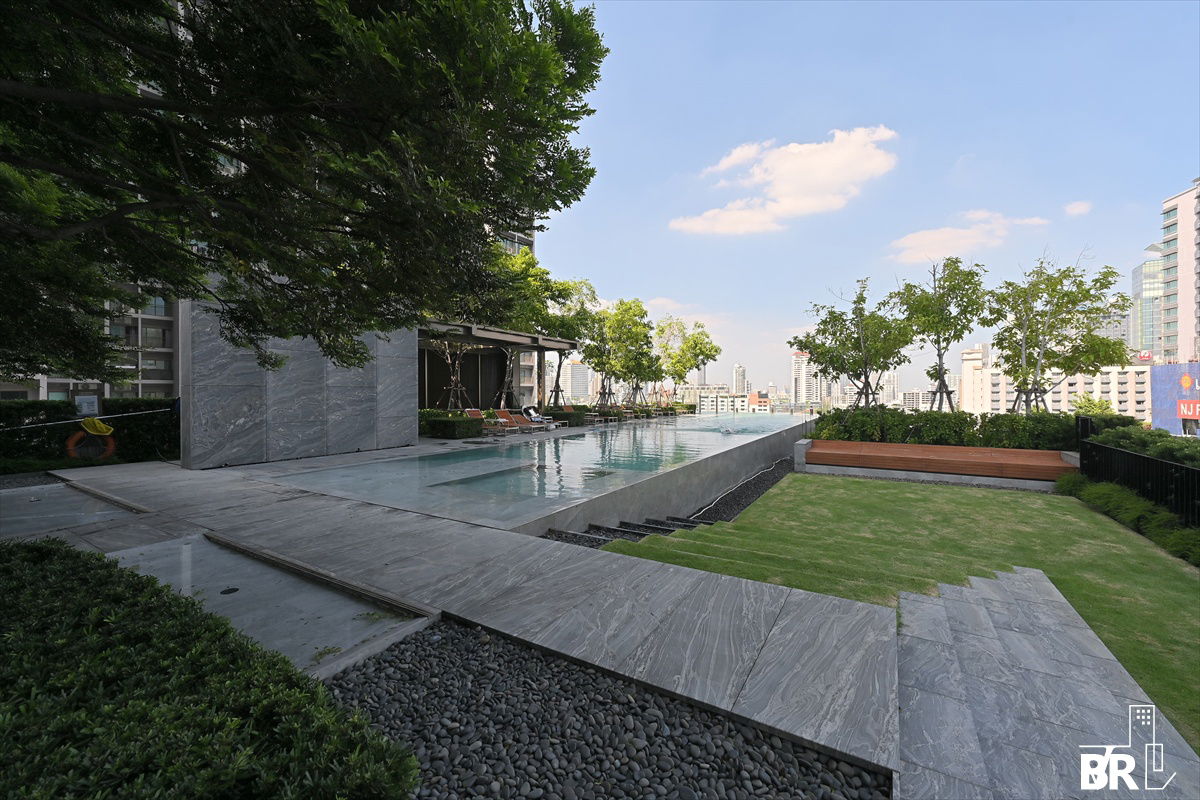picture The Esse Sukhumvit  36 🔥 Luxury Condo with Well Priced!  🔥 Near BTS Thonglo - 7/7
