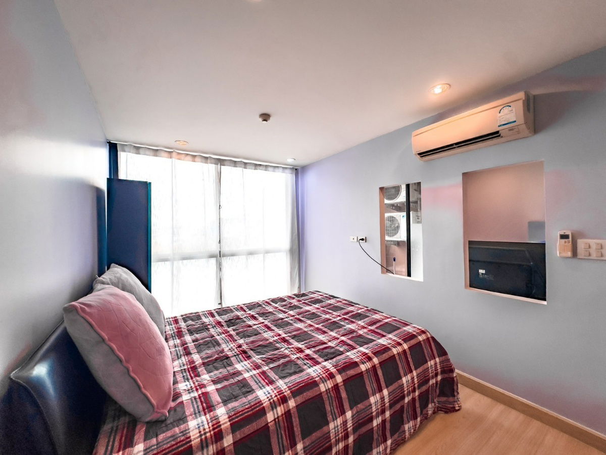 picture Sale – I-Zen Condominium, Lat Phrao 71 (Nak Niwat Rd., Soi Nak Niwat 45) - 7/15