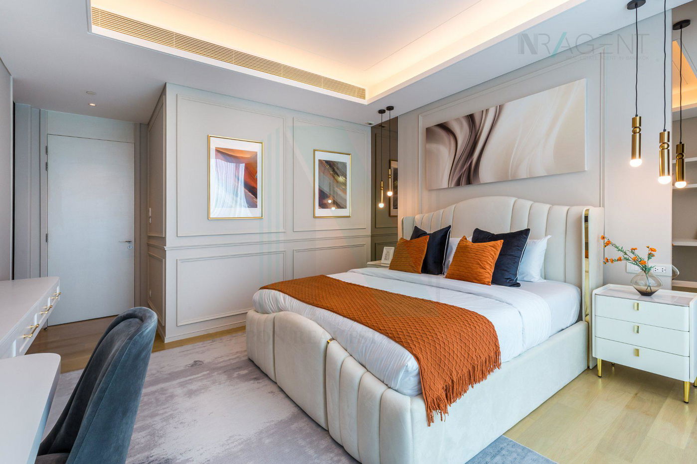 picture For rent condo BAAN SINDHORN Building 1, Floor 7,2 bed room, Room size 161 sqm - 3/8