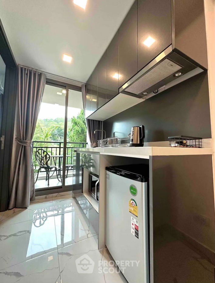 รูป คอนโด 1-ห้องนอน ที่ อาคาเดีย เซ็นเตอร์ สูท ใกล้ ถนนพระตำหนัก พัทยา (ID 2281501) - รูปที่ 3/7