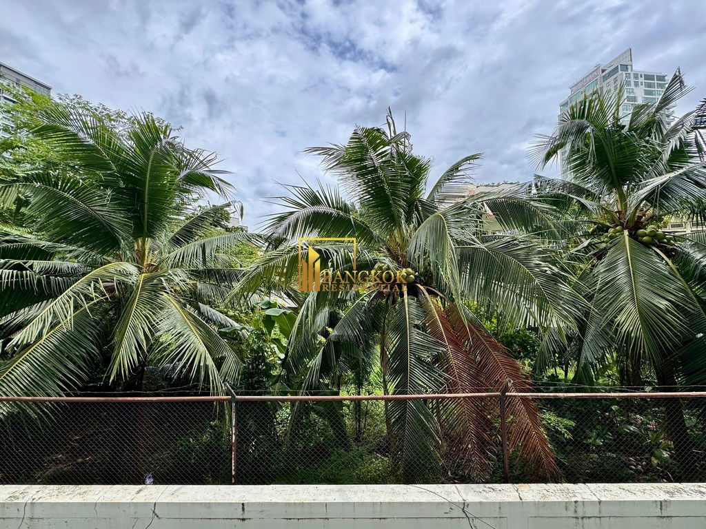 picture Belgravia Residences | Magnificent 4 Bed Luxury Condo in Phrom Phong Area - BR9660CD - 5/53