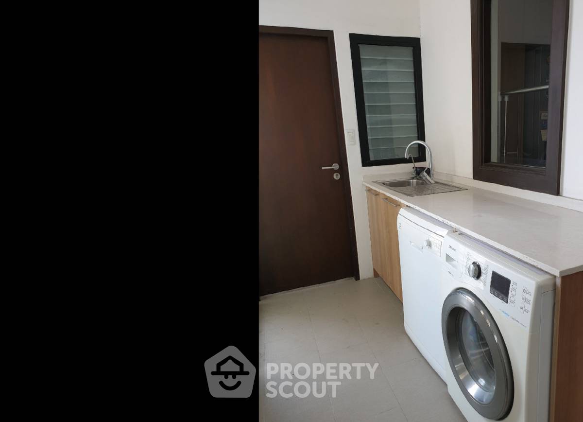 รูป คอนโด 3-ห้องนอน ที่ สาธร การ์เด้นส์ ใกล้ MRT สีลม (ID 1139796) - รูปที่ 10/14
