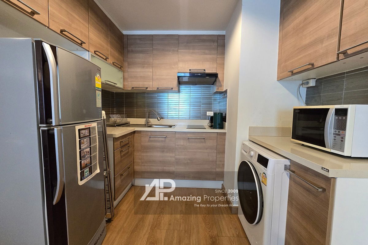 picture Good Deal! 2 bedroom condo near BTS Ekkamai - 5/12
