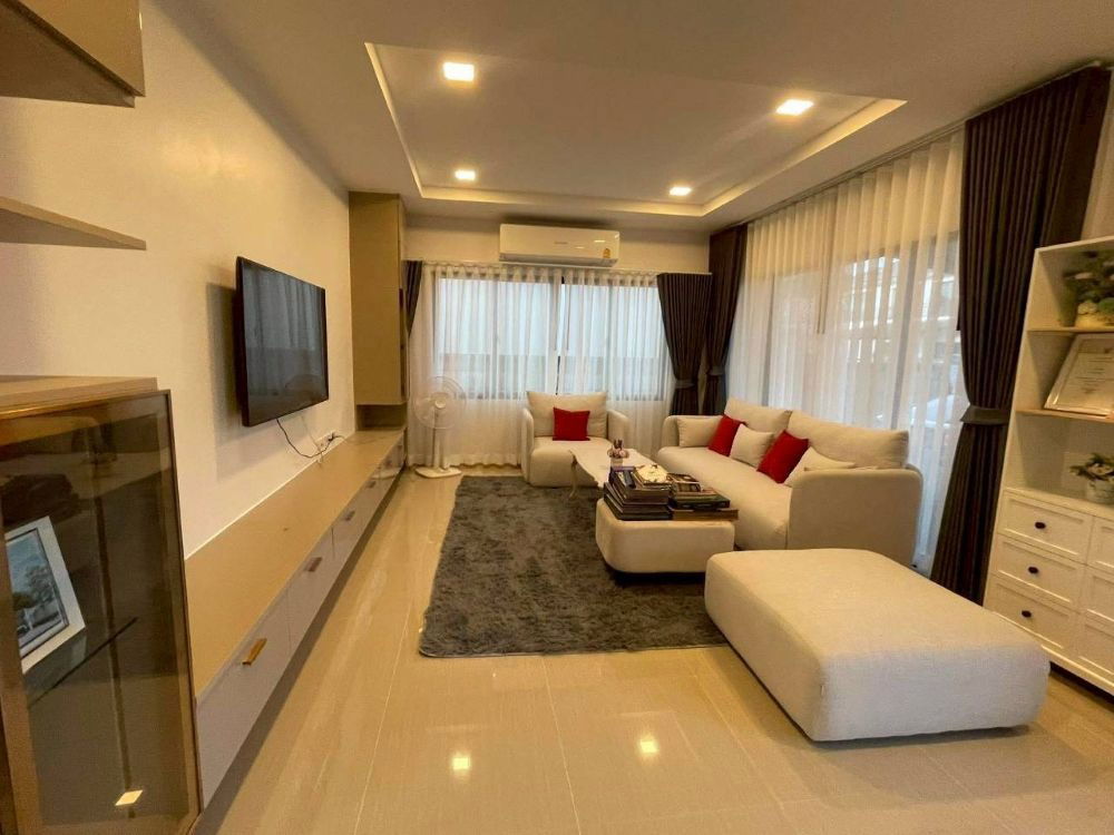 รูป ขายบ้านเดี่ยว 2 ชั้น Dara Grand ท่าตลาด-สามพราน ยูนิตเริ่มต้น 59 ตรว. ตกแต่งสไตล์โมเดิร์น พร้อมเข้าอยู่  - รูปที่ 4/19