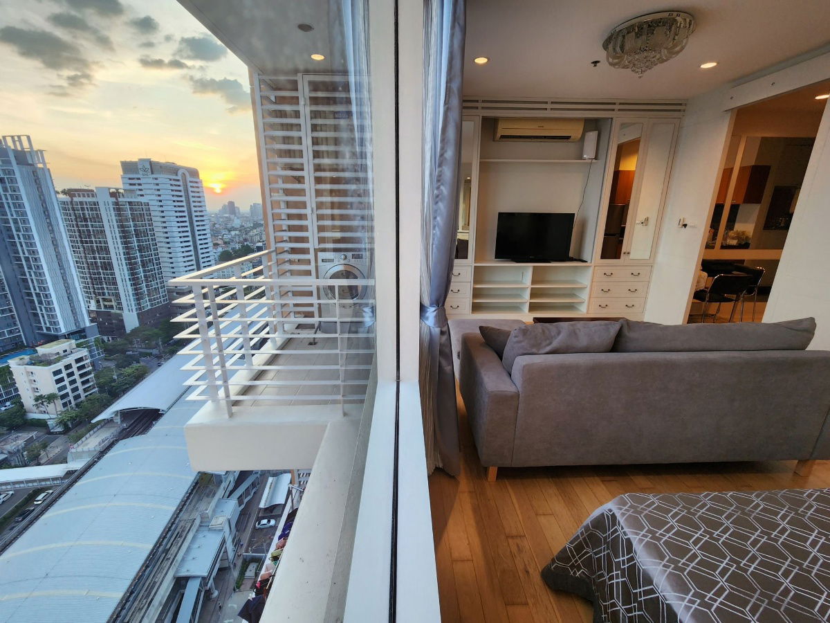 รูป Villa Sathorn (วิลล่า สาทร) (1bed1bath 43sqm) - รูปที่ 2/13