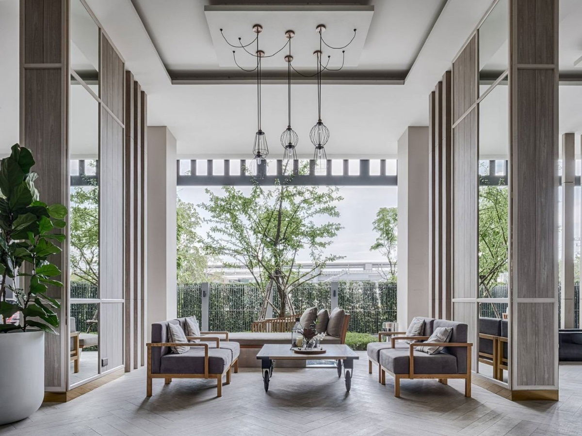 picture 🔥🔥 Who is looking for a large room at "Aspire Erawan" 🚝 next to BTS Erawan, convenient travel, fully furnished, ready to move in" - 12/17